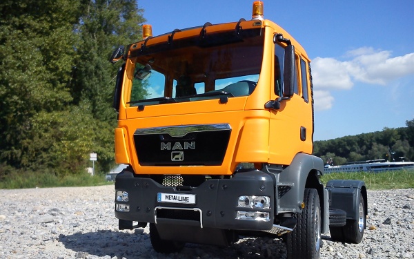 MAN TGS-M 2-axle tractor unit Euro 6 with all-wheel drive