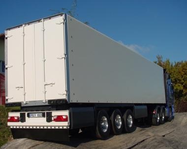 3-axle-box-trailer with double doors